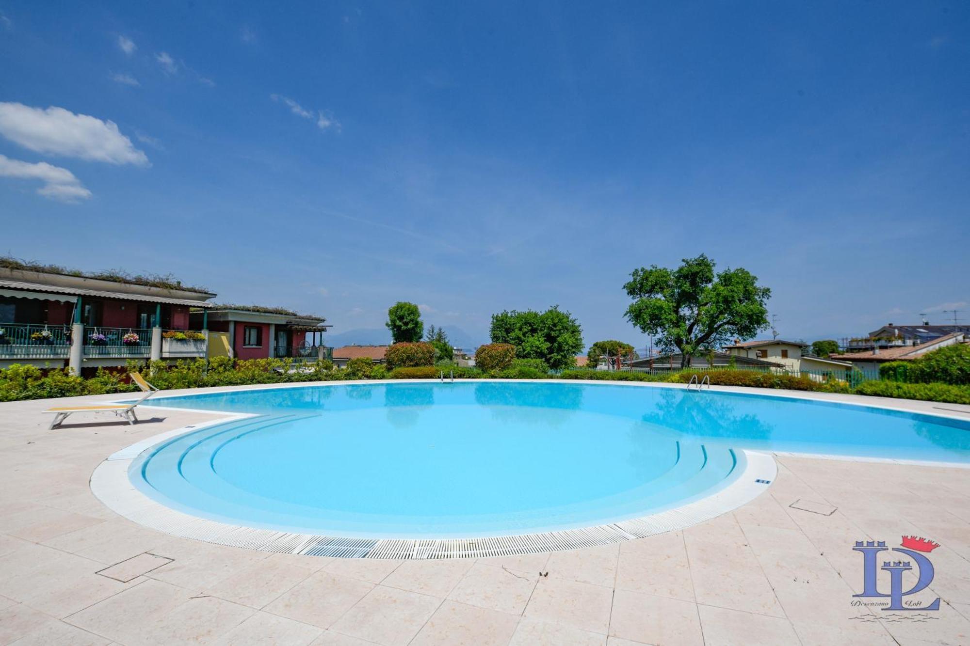 Desenzanoloft Official Partner Marriott Homes & Villas -Butterfly And 5 Pools Family Apartment ديسينسانو ديل غاردا المظهر الخارجي الصورة